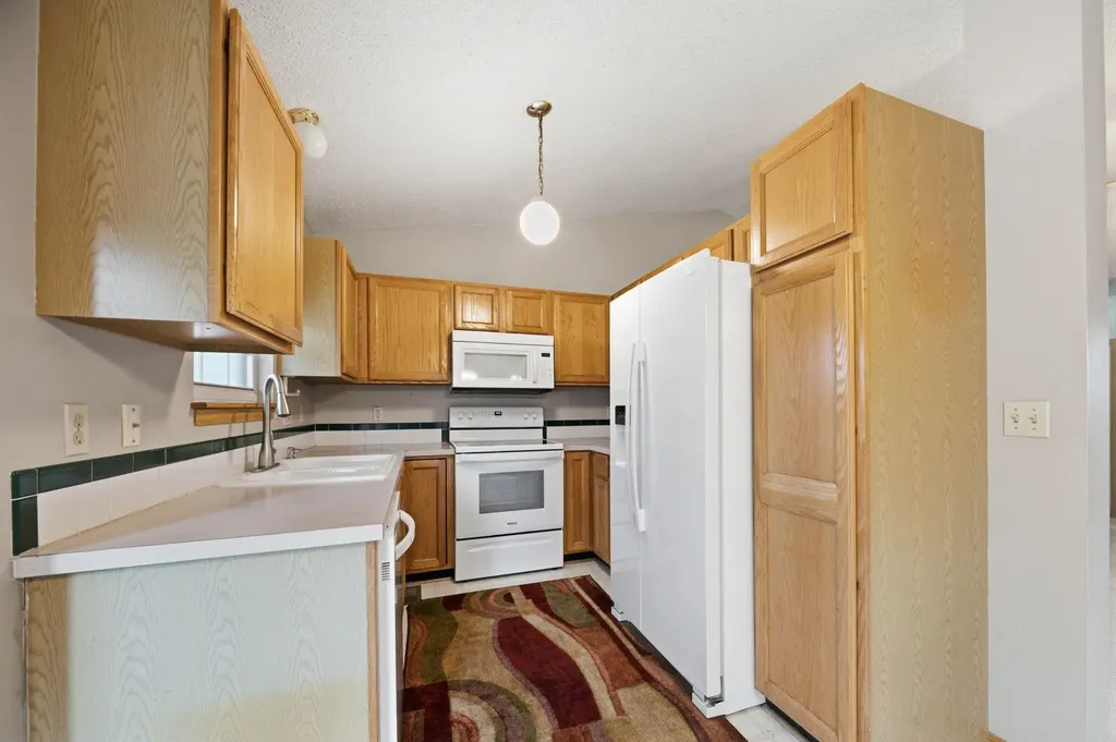 1831 Denise Marie Wichita KS 67212