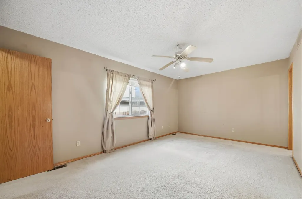 1831 Denise Marie Wichita KS 67212