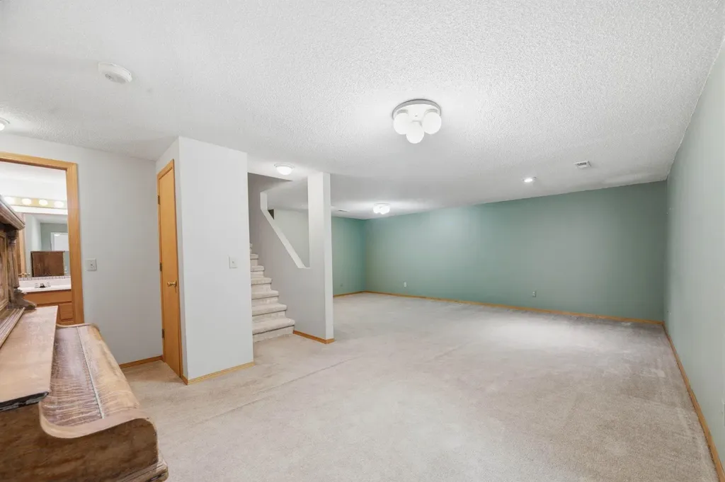 1831 Denise Marie Wichita KS 67212