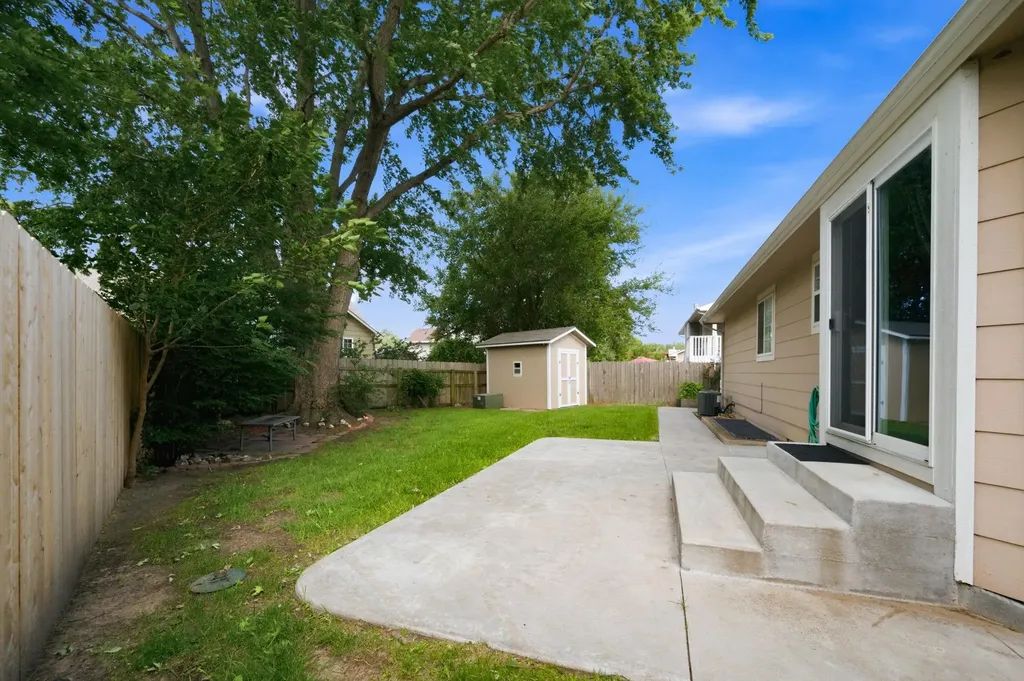 1831 Denise Marie Wichita KS 67212