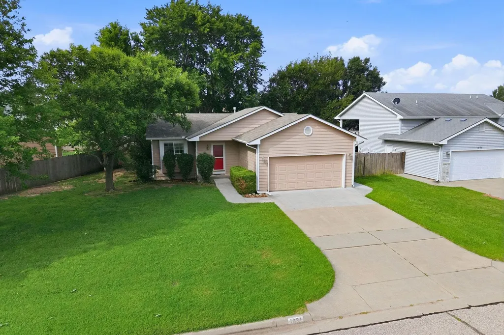 1831 Denise Marie Wichita KS 67212