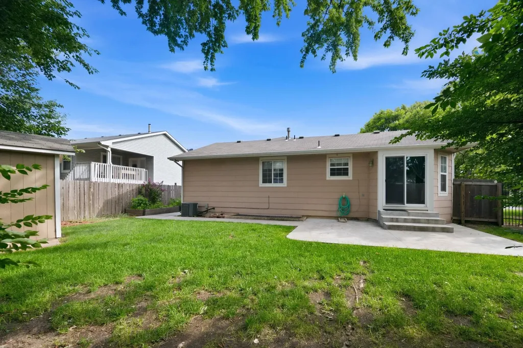 1831 Denise Marie Wichita KS 67212