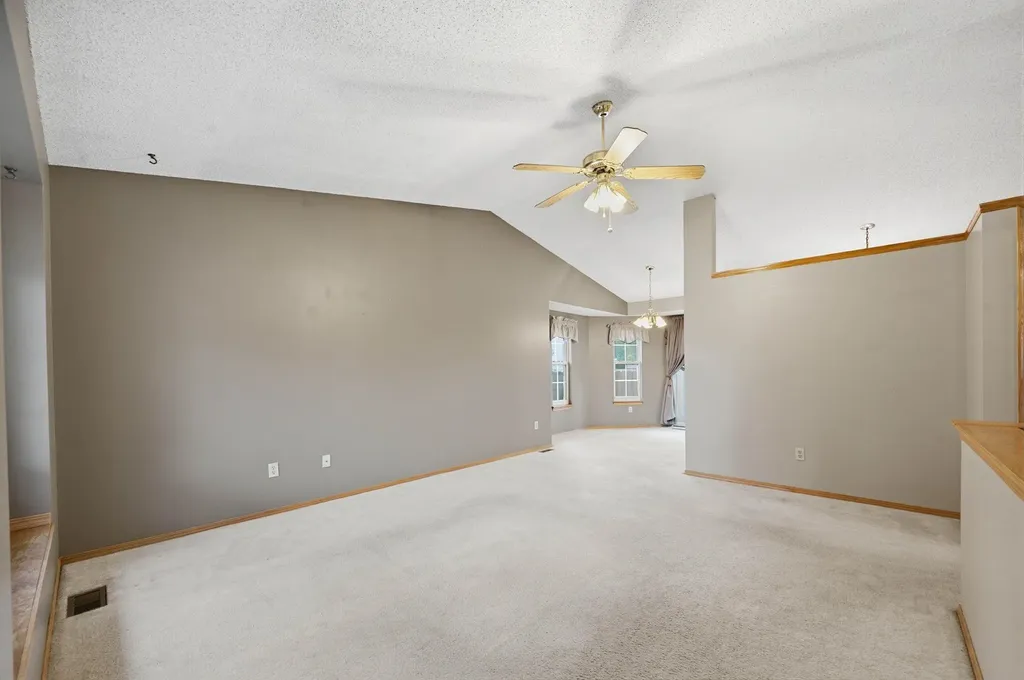 1831 Denise Marie Wichita KS 67212