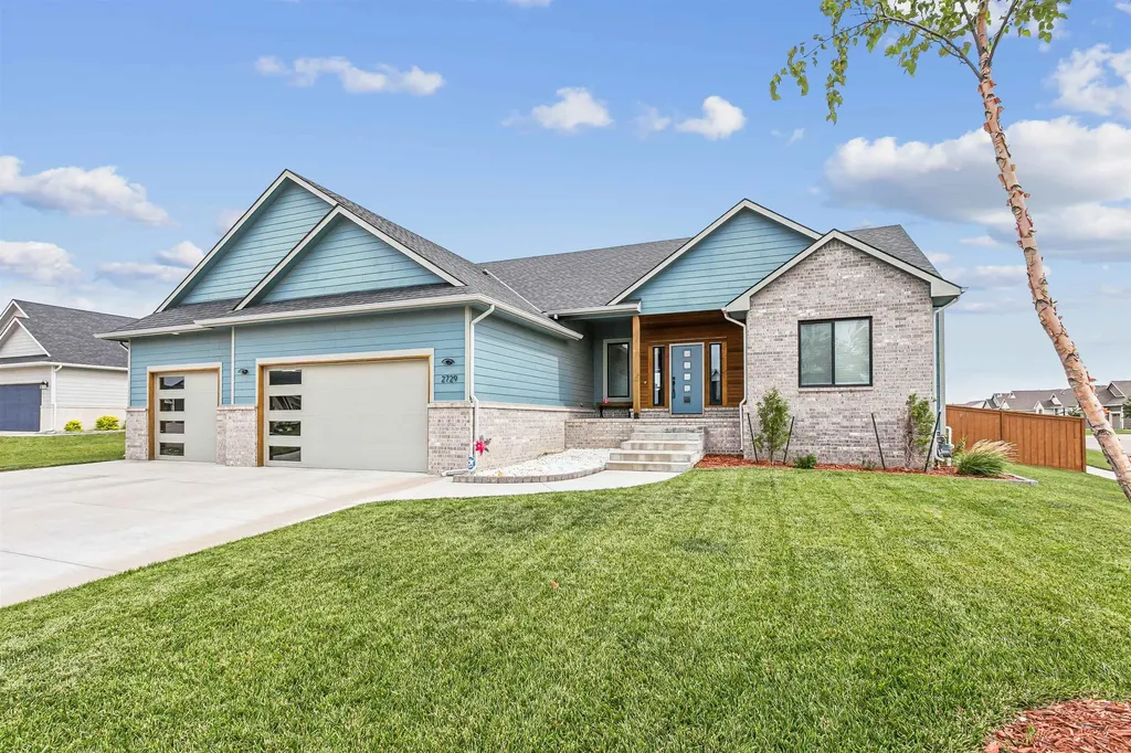 2729 N Eagle Court Wichita KS 67226