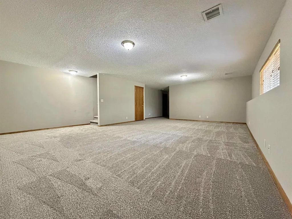 10413 W University Court Wichita KS 67209