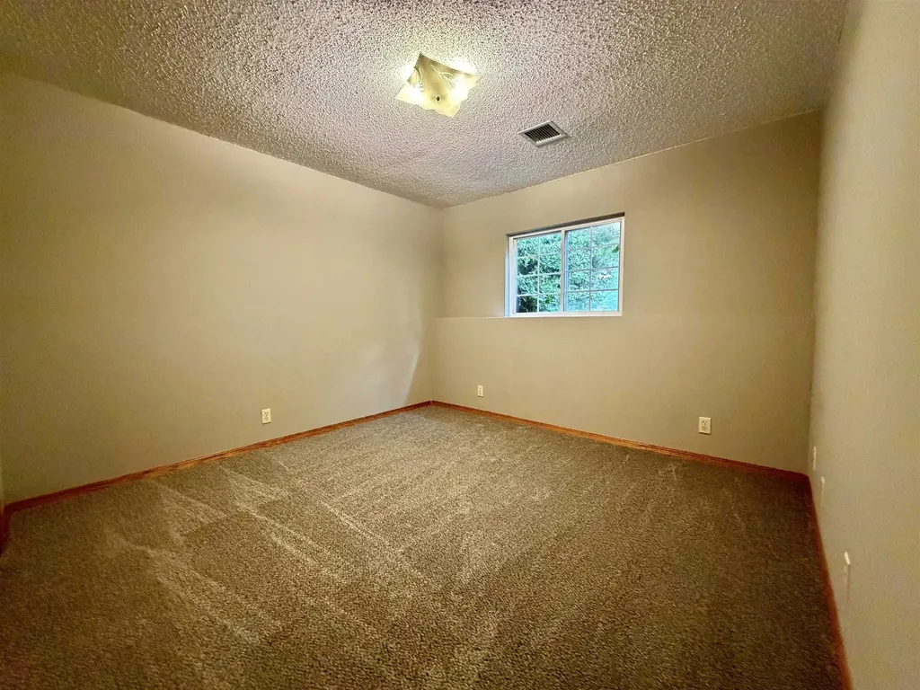 10413 W University Court Wichita KS 67209