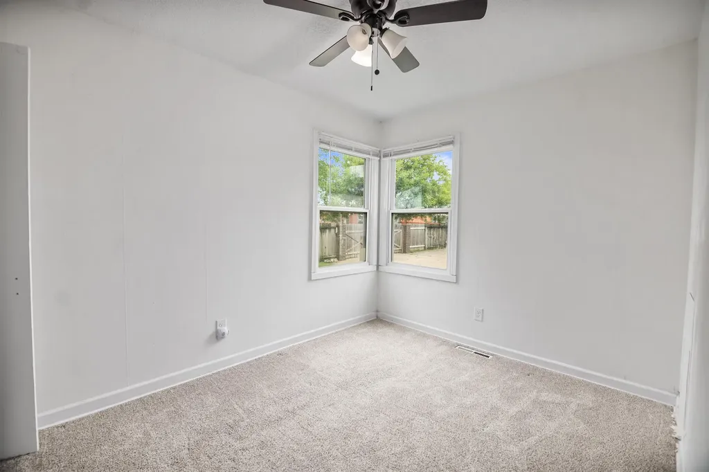 2739 S Rose Marie Court Wichita KS 67216