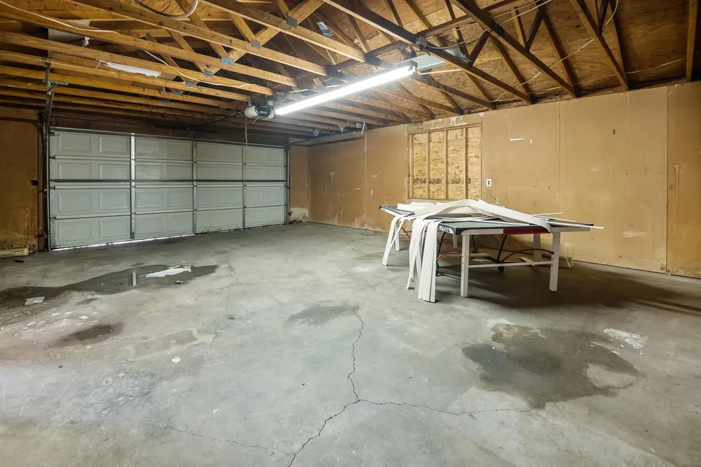 2739 S Rose Marie Court Wichita KS 67216