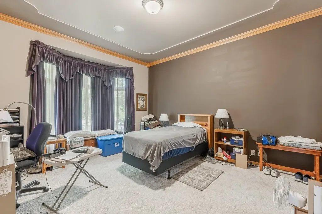 1252 N Hickory Creek Court Wichita KS 67235