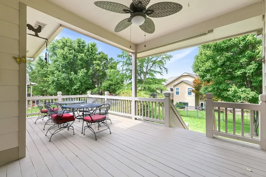 1252 N Hickory Creek Court Wichita KS 67235