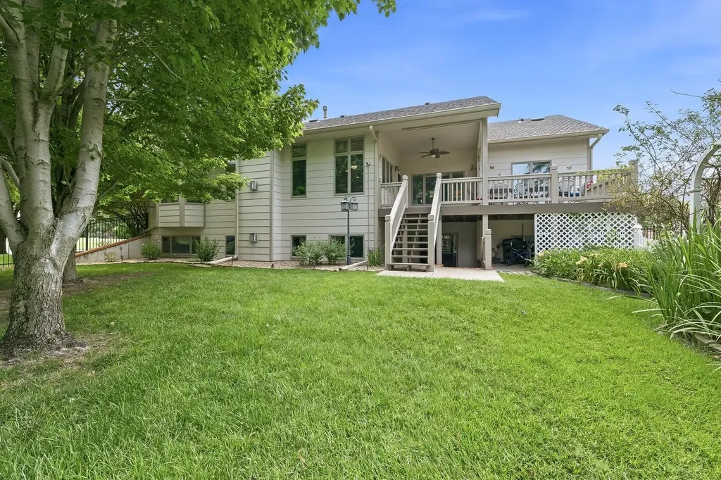 1252 N Hickory Creek Court Wichita KS 67235