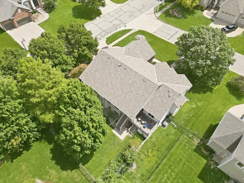 1252 N Hickory Creek Court Wichita KS 67235