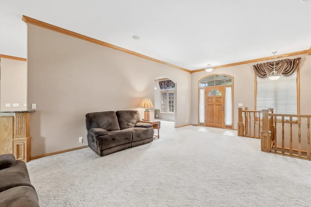 1252 N Hickory Creek Court Wichita KS 67235