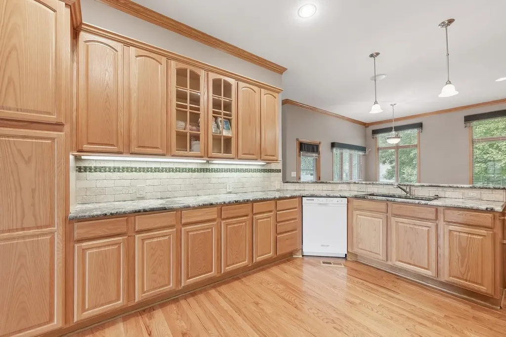 1252 N Hickory Creek Court Wichita KS 67235