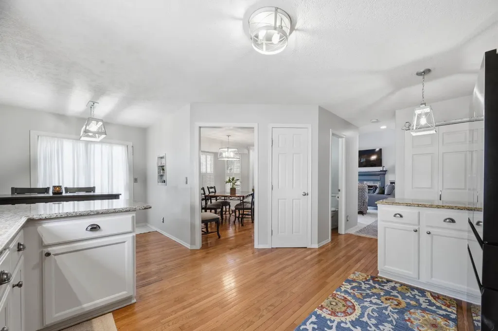 422 N Jaax Court Wichita KS 67235