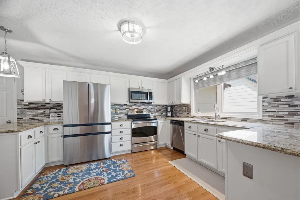 422 N Jaax Court Wichita KS 67235