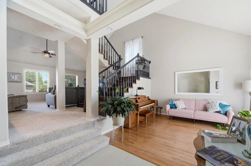422 N Jaax Court Wichita KS 67235