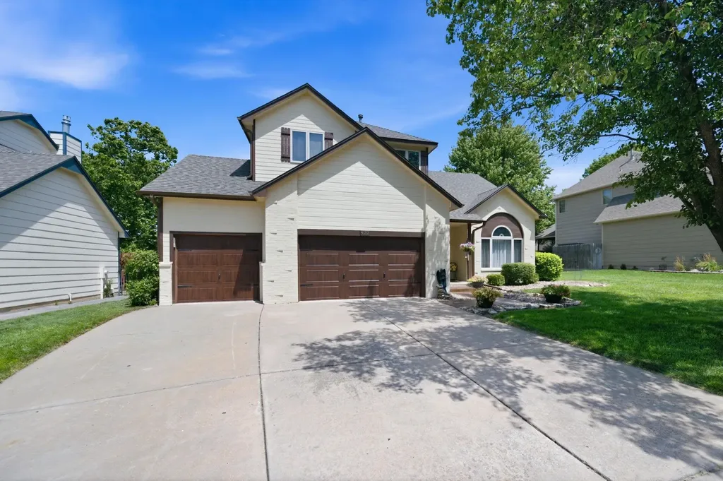 422 N Jaax Court Wichita KS 67235