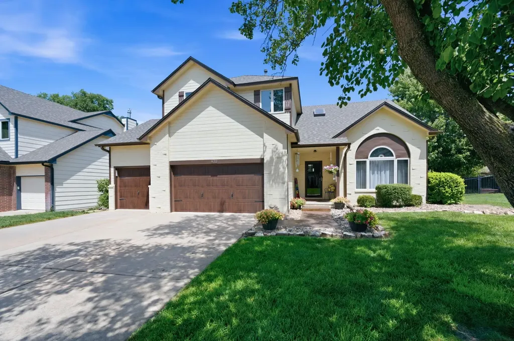 422 N Jaax Court Wichita KS 67235