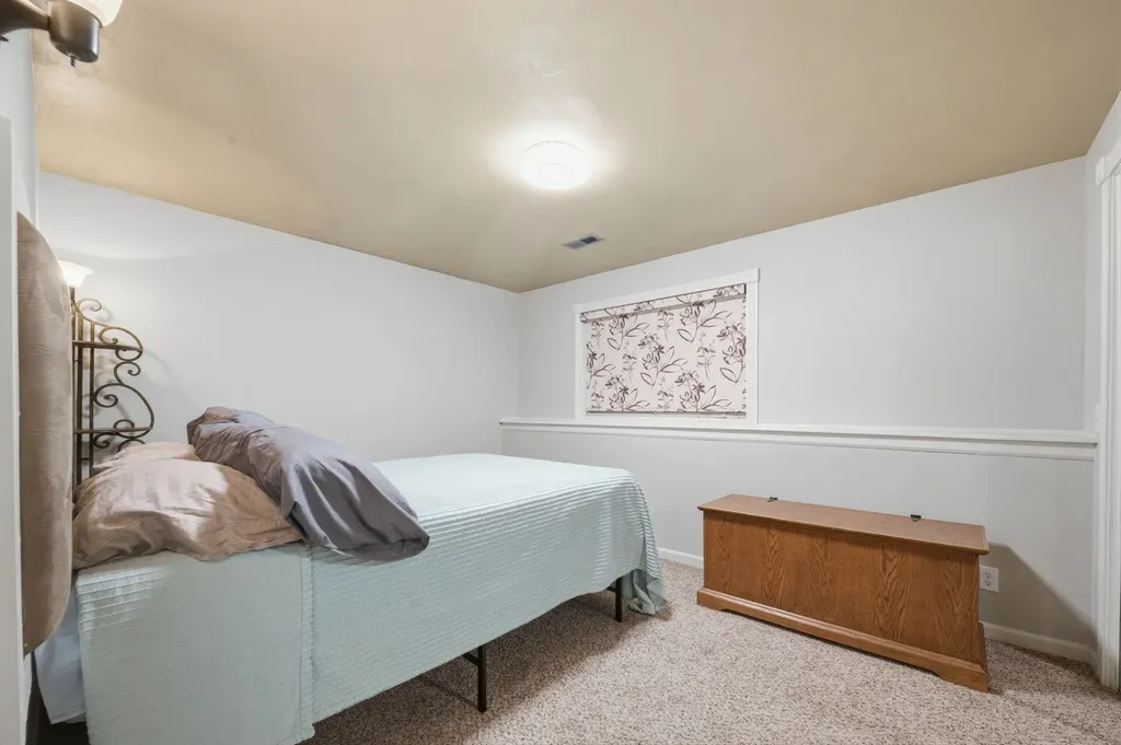 422 N Jaax Court Wichita KS 67235