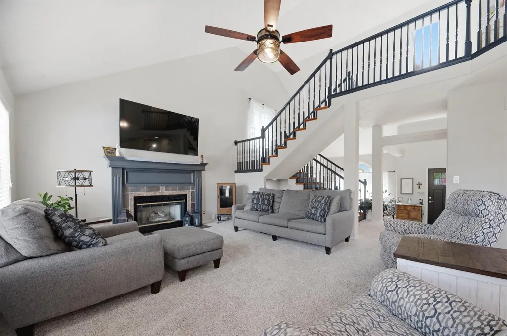 422 N Jaax Court Wichita KS 67235