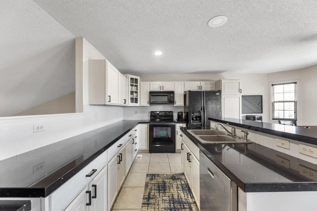 5317 W 44th Street S Wichita KS 67215