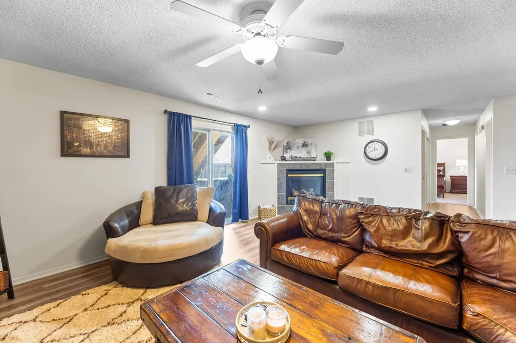 5317 W 44th Street S Wichita KS 67215