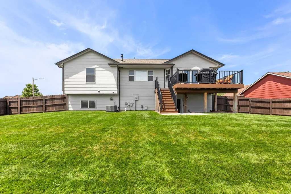 5317 W 44th Street S Wichita KS 67215