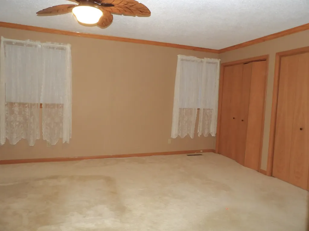 1501 Lotus Wichita KS 67213