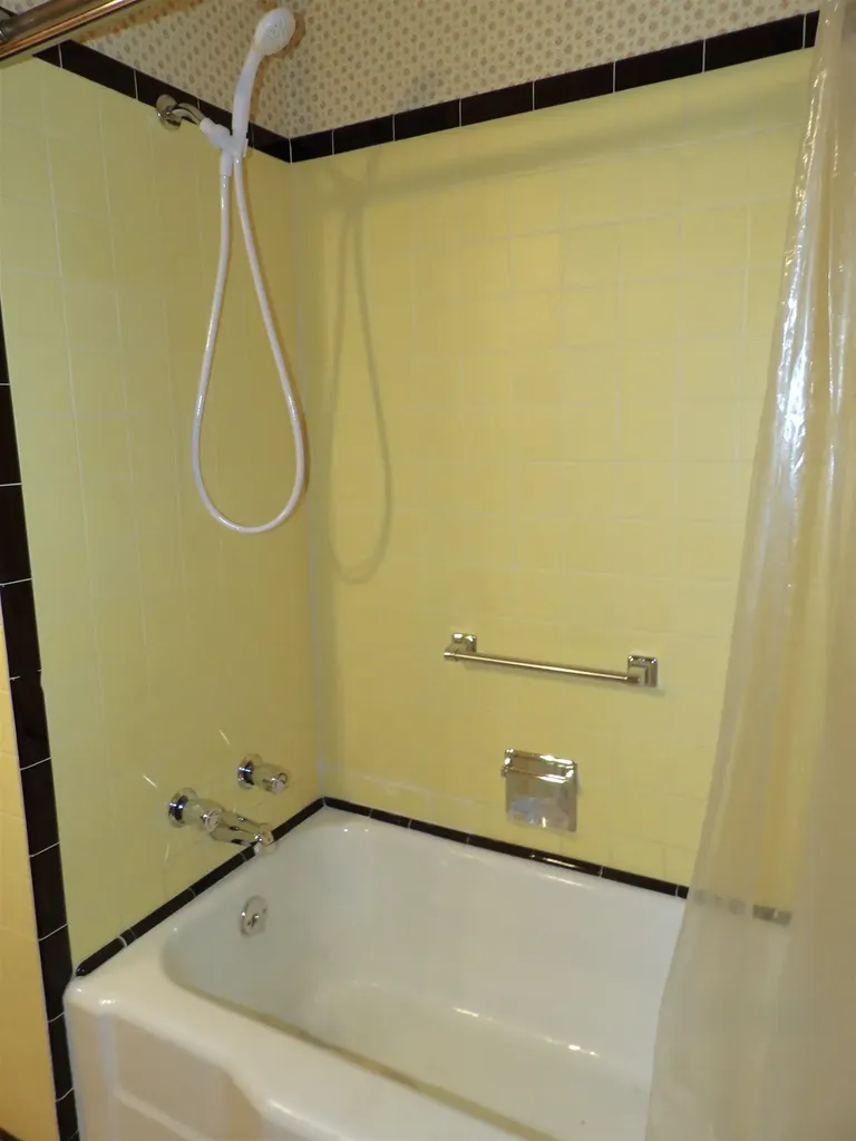 1501 Lotus Wichita KS 67213