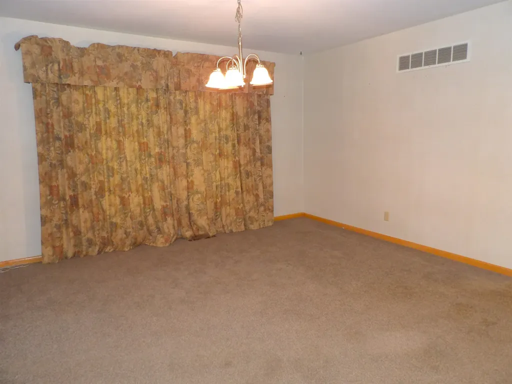1501 Lotus Wichita KS 67213