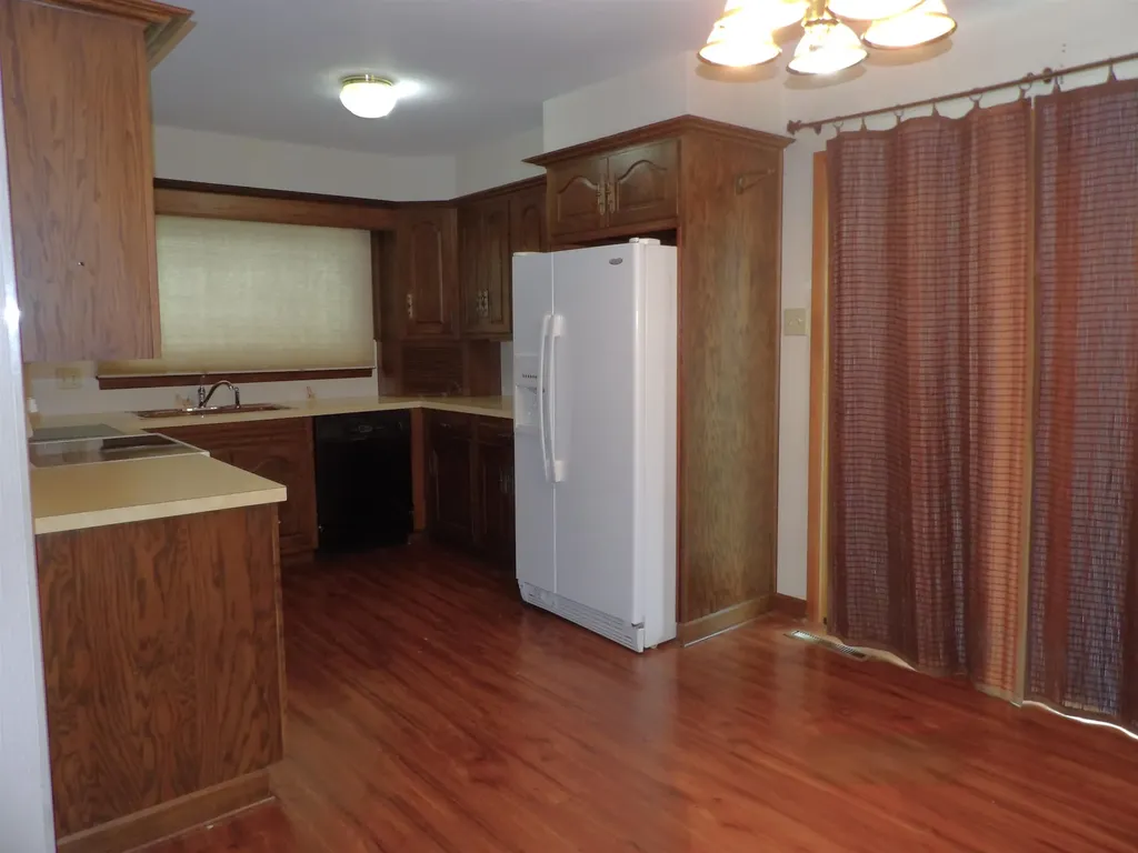 1501 Lotus Wichita KS 67213