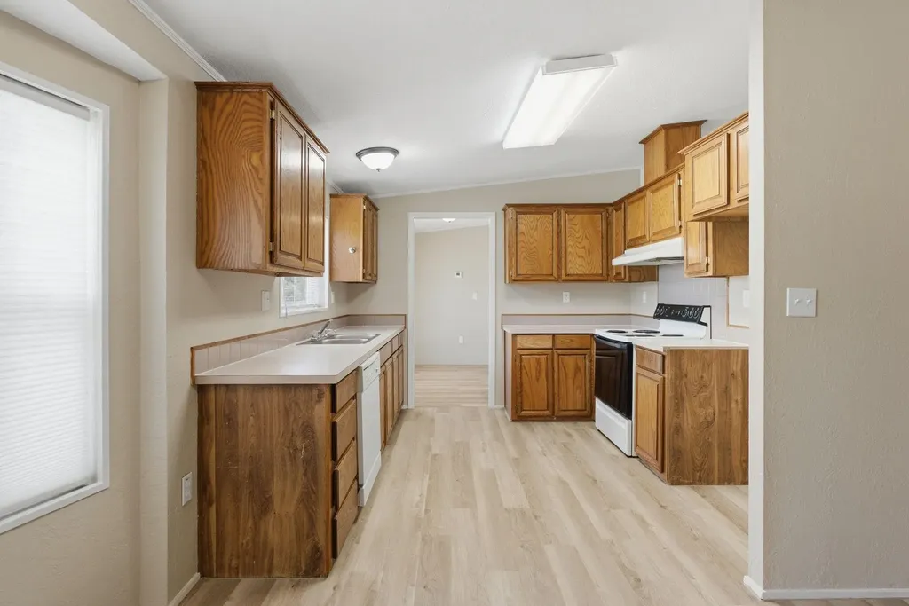 10911 SE Pawnee Road Leon KS 67074