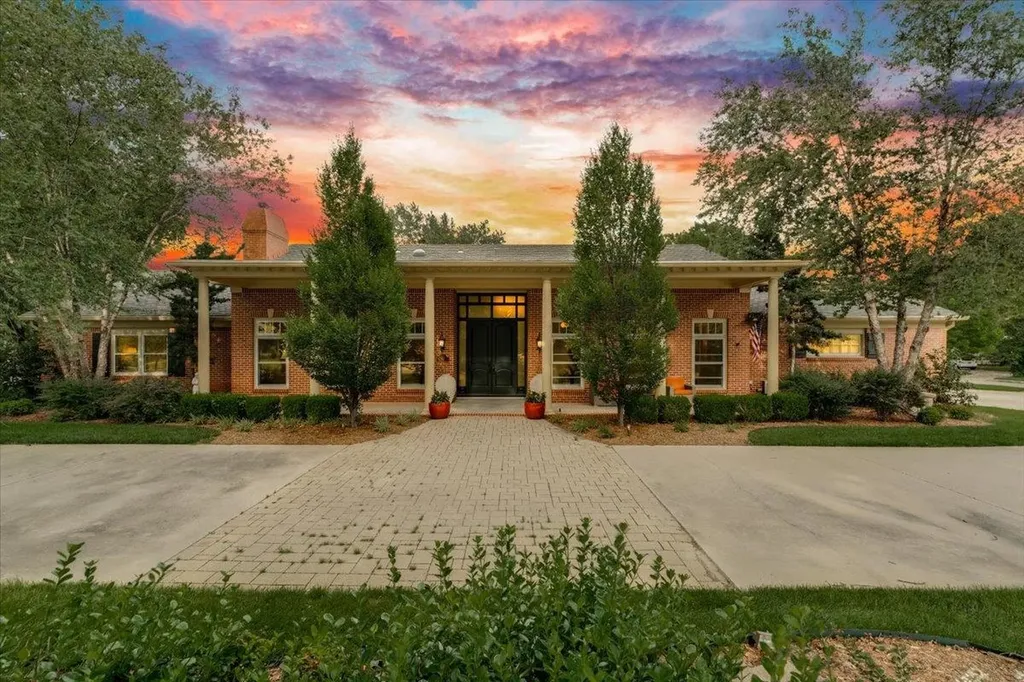 122 S Ridgecrest Wichita KS 67218