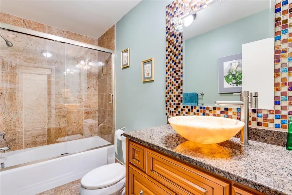 122 S Ridgecrest Wichita KS 67218