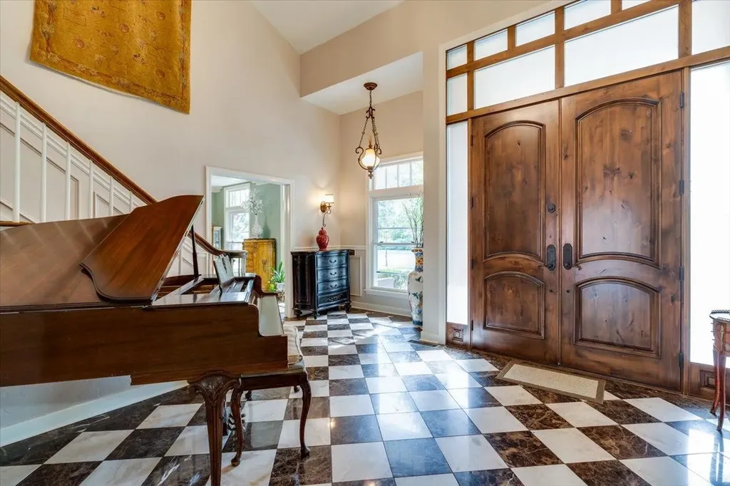122 S Ridgecrest Wichita KS 67218