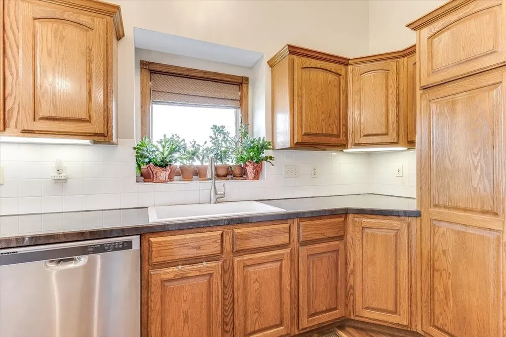 2682 N Shefford Court Wichita KS 67205
