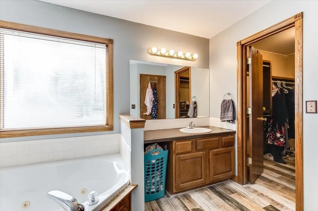2682 N Shefford Court Wichita KS 67205