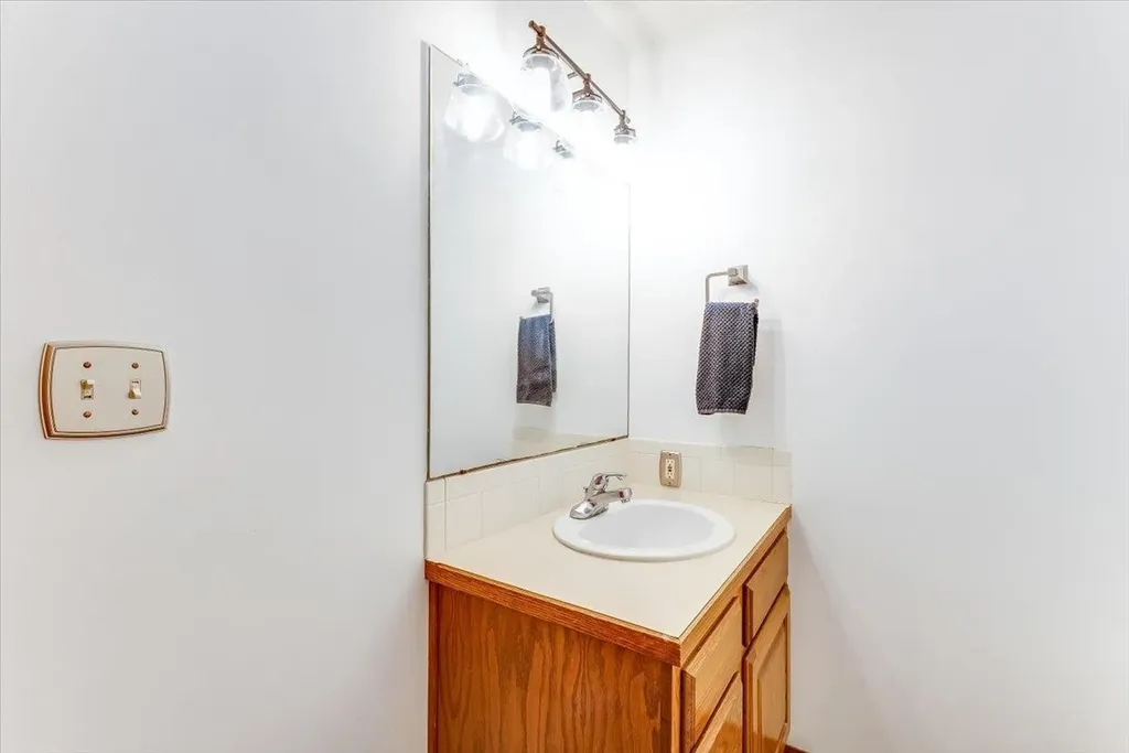 2682 N Shefford Court Wichita KS 67205