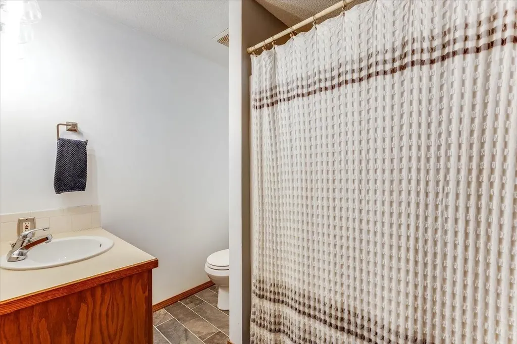 2682 N Shefford Court Wichita KS 67205