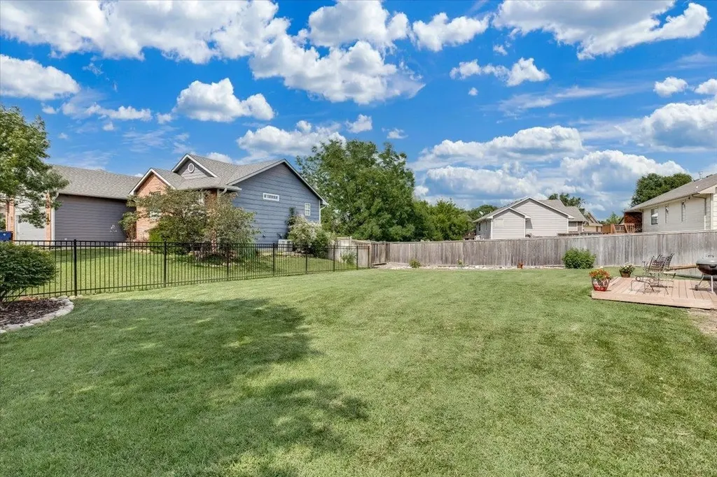 2682 N Shefford Court Wichita KS 67205