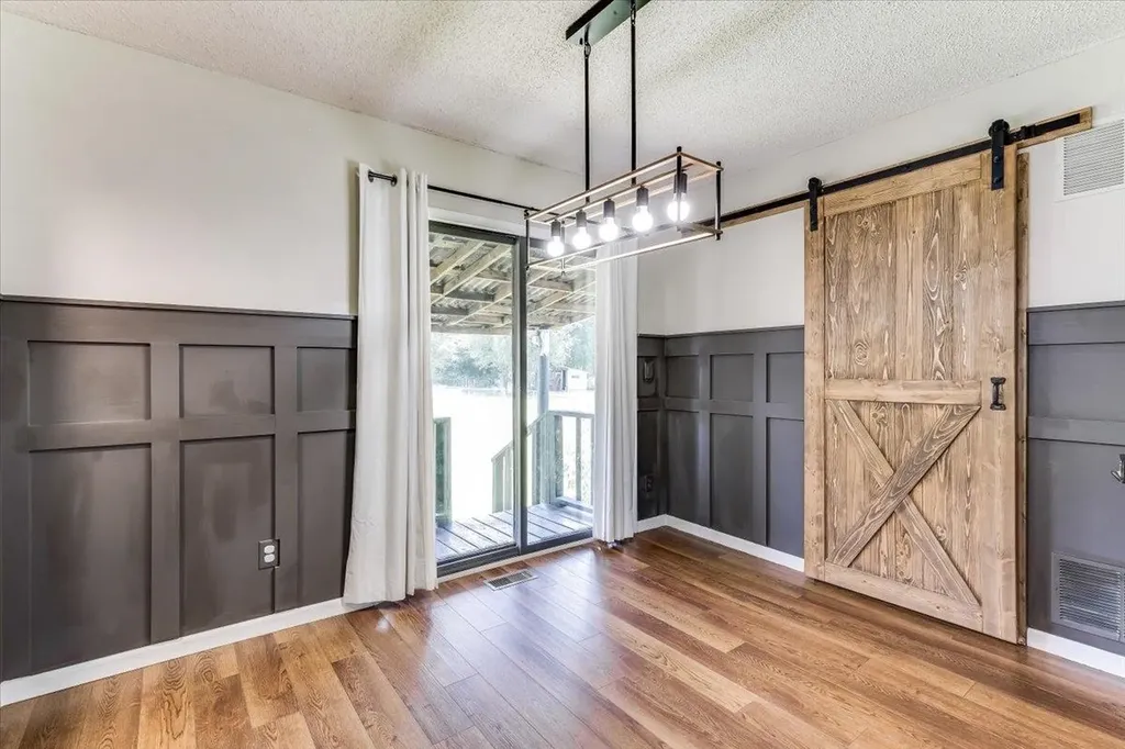 615 E 57th Street S Wichita KS 67216