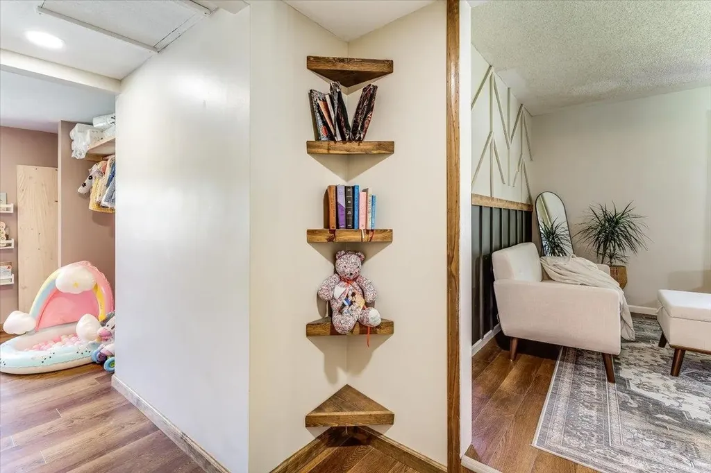 615 E 57th Street S Wichita KS 67216