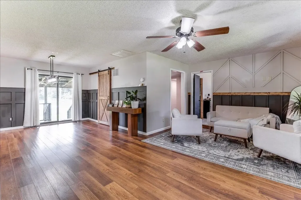 615 E 57th Street S Wichita KS 67216