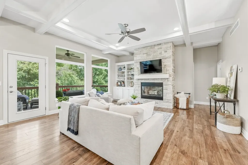 831 E Ruby Court Mulvane KS 67110-9300