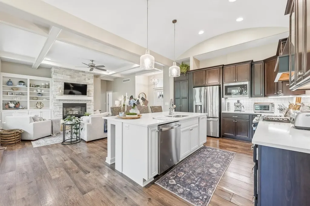 831 E Ruby Court Mulvane KS 67110-9300