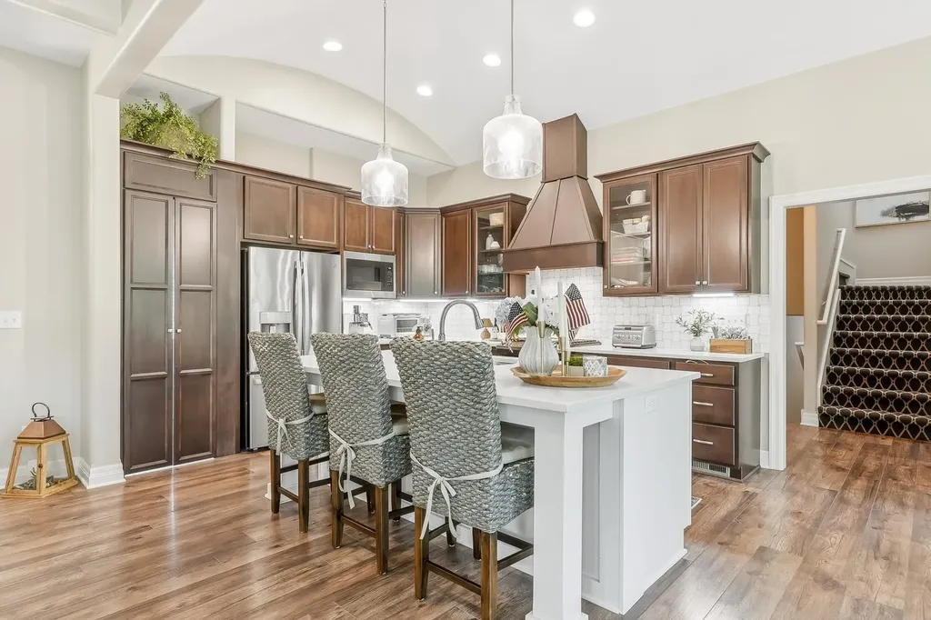 831 E Ruby Court Mulvane KS 67110-9300