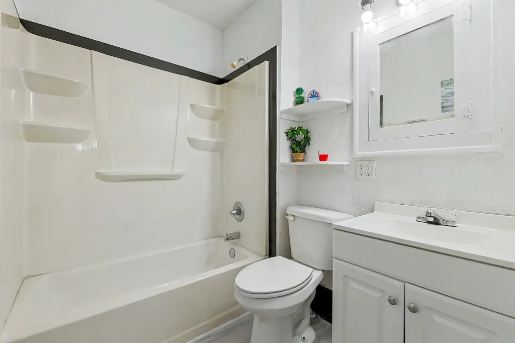 208 N Kansas Wichita KS 67214