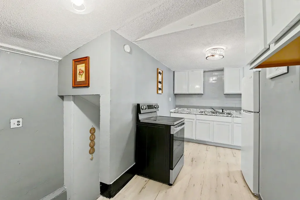 208 N Kansas Wichita KS 67214