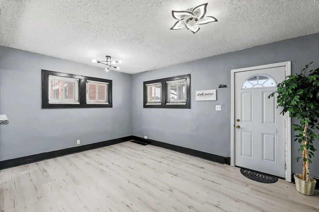 208 N Kansas Wichita KS 67214